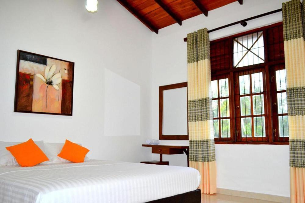 Ambalantota Sobaya Residence מראה חיצוני תמונה